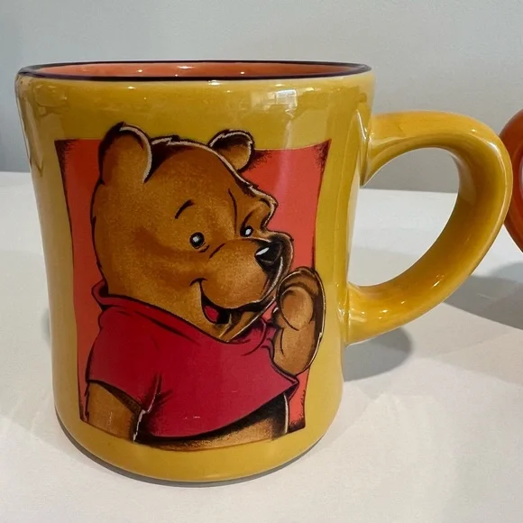 Vintage Winnie The Pooh & Tgger 12 Oz Mugs - Picture 3 of 10